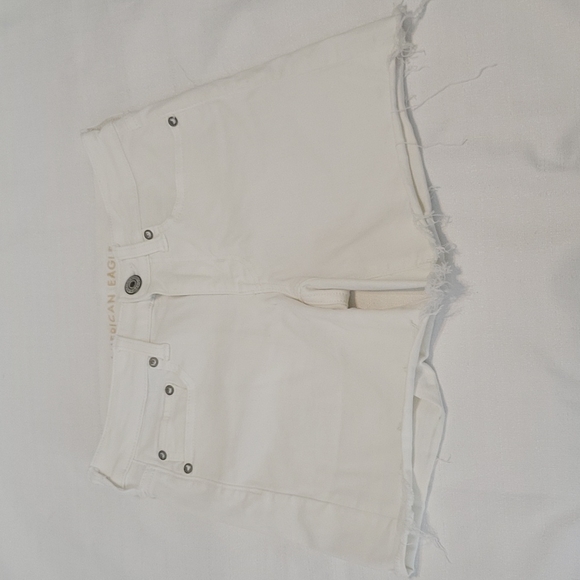 American Eagle white midi shorts size 4 - Picture 1 of 7